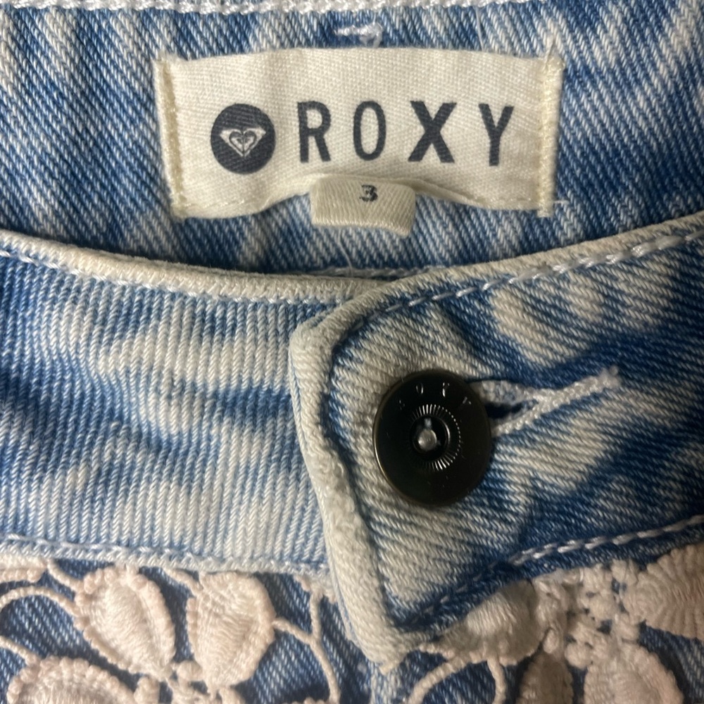 Roxy denim shorts - Picture 3 of 4